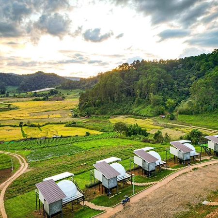 สวนไร่รุ่งอรุณ Suan Rai Rungarun Hotel Ban Na Pa Paek Kültér fotó